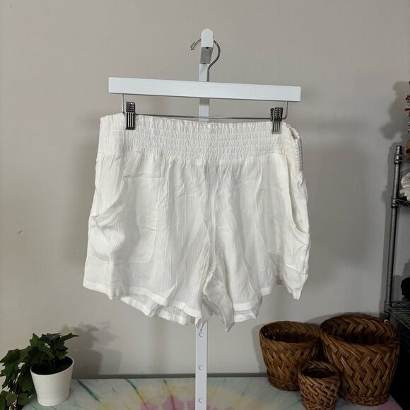 Prana FERNIE 🆕 new with tags 🏷️ Swim Coverup White Shorts 🩳 XL - Picture 2 of 7